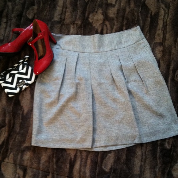 The Limited Dresses & Skirts - Gray A Line Skirt with Pockets