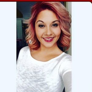 Meet your Posher, Katelyn