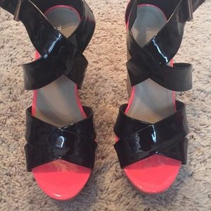 hot pink and black wedges
