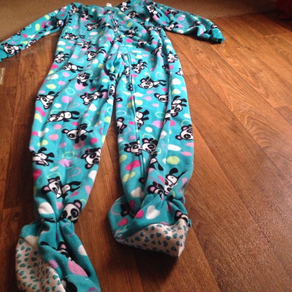 LAST CHANCE!!! Footie pajamas