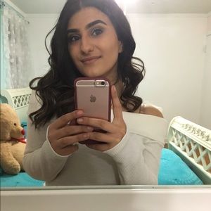 Meet your Posher, Stella