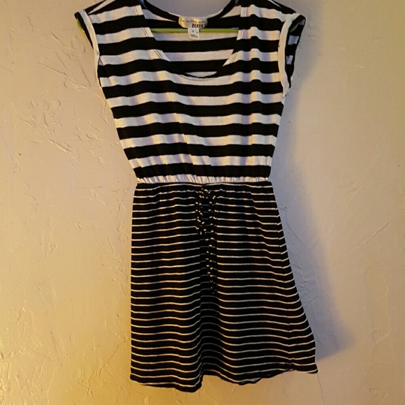 Short dress