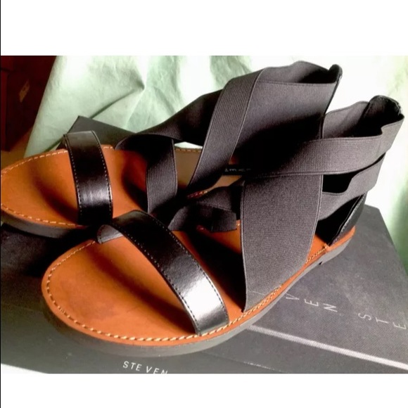 Steve Madden Shoes - Steve Madden scarlitt, black sandals size 8