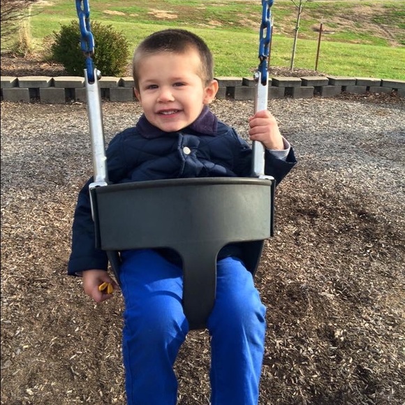 Meet Your Posher. - Picture 3 of 4