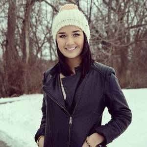 Meet your Posher, Jasmine