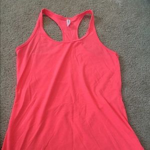 GapFit racer back top