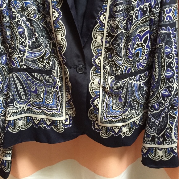 Statement Patterned Blue Blazer - image 2