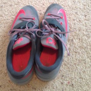 Nike kd basketball shoes