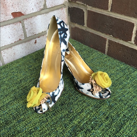 CLEARANCE J.crew Mermaid Style Satin Heels