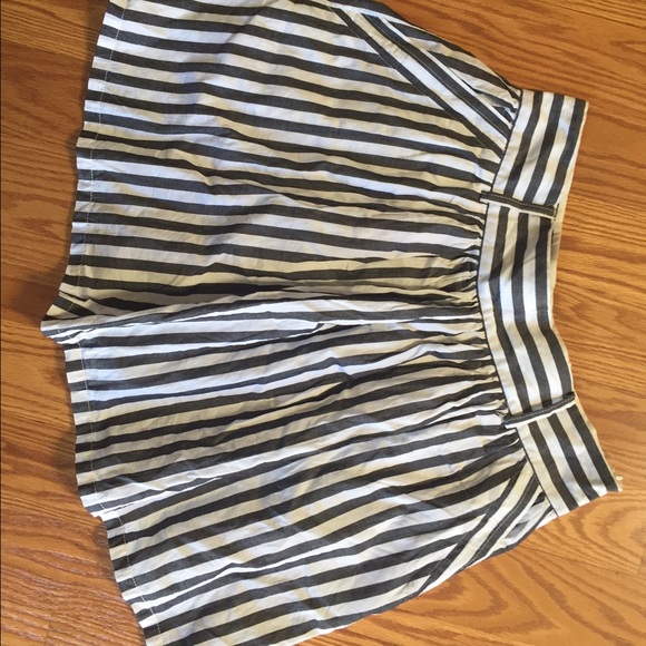 Forever 21 skirt