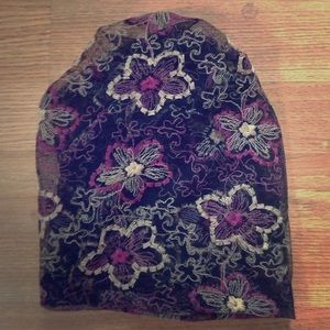 Lace black an purple hat