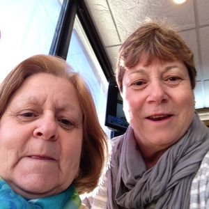 Meet your Posher, Gay