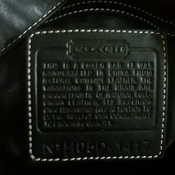 Authentic COACH Black leather Purse - Picture 2 of 4