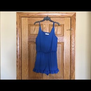 ☀️Fun and flirty romper NWT