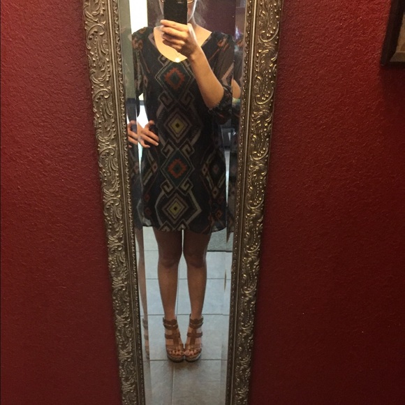 Dress - Picture 2 of 4