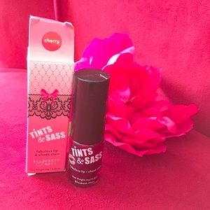 💯Elizabeth Mott Tints & Sass lip & cheek stain💄