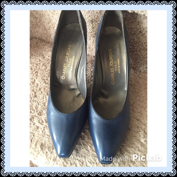 Charles Jourdan Navy Blue Leather Pumps