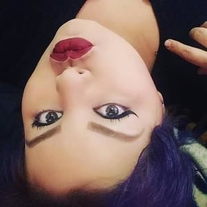 Meet your Posher, Isabel