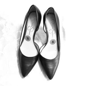 Super cute Jessica Simpson Pumps!!