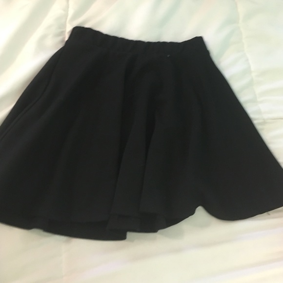 black skater skirt