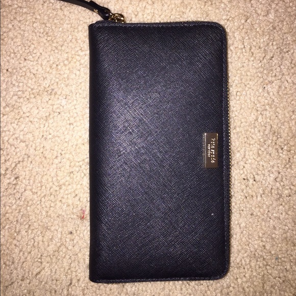 Black Kate Spade Newbury Lane Wallet