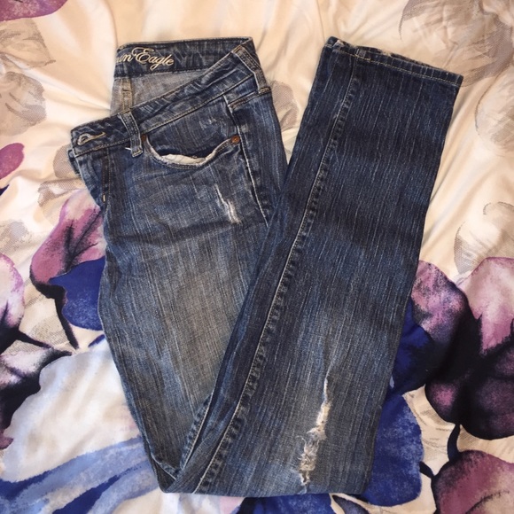American eagle ripped jeans