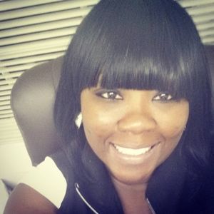Meet your Posher, Alicia