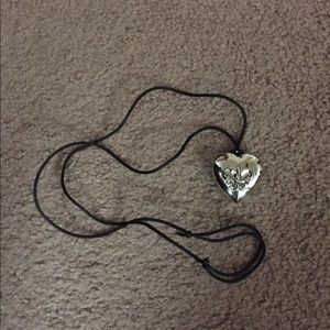 Perfume outspoken by Fergie locket