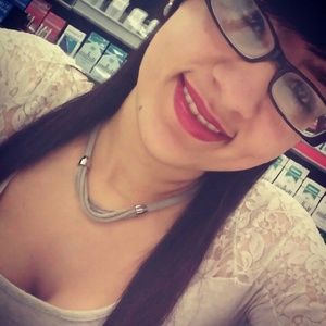 Meet your Posher, Daphne