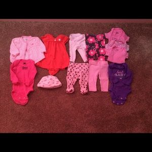 12 newborn pieces of clothing! Girl