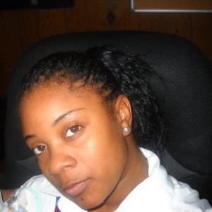 Meet your Posher, Crystal