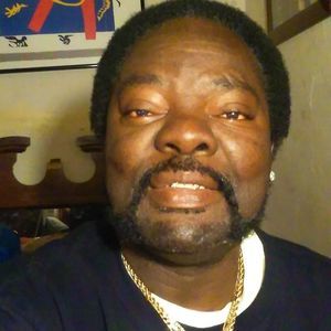 Meet your Posher, Troy