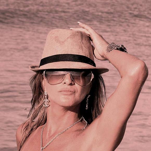 Meet your Posher, Cheryle - Picture 1 of 1