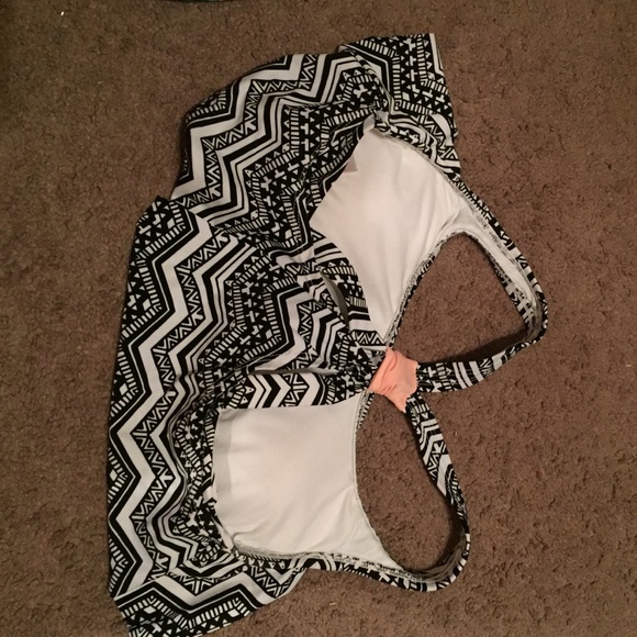 Bikini top - Picture 2 of 2