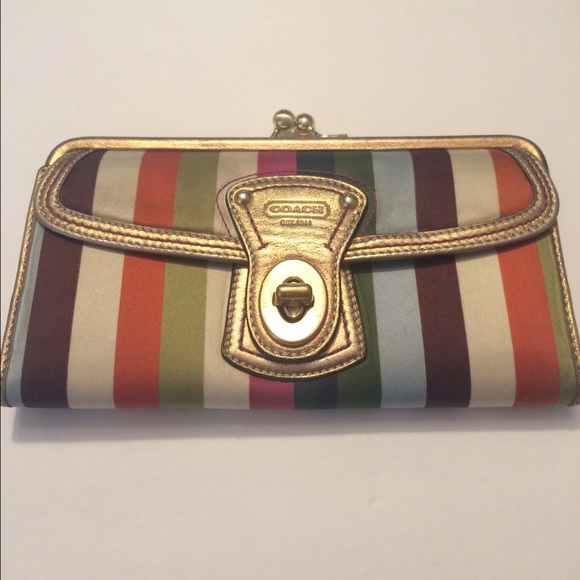 Coach legacy stripped kiss lock wallet