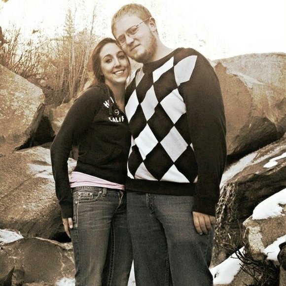 Meet your Posher, Taylor - Picture 1 of 1