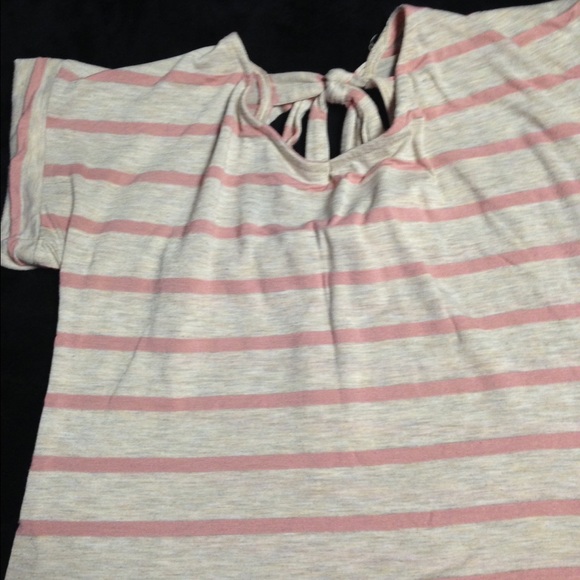 Crop top with tie in the back