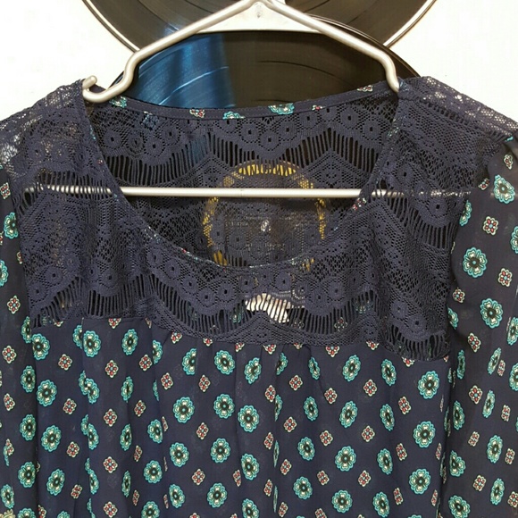 Pasley Patterned Top - Picture 2 of 3