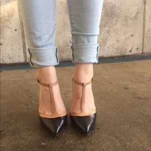 💯SOLD💯Patent Leather Point-toe Heel