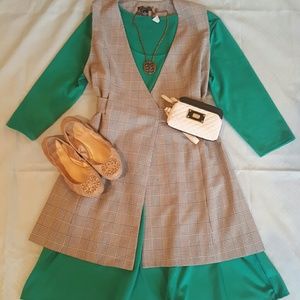 Sleeveless wrap jumper