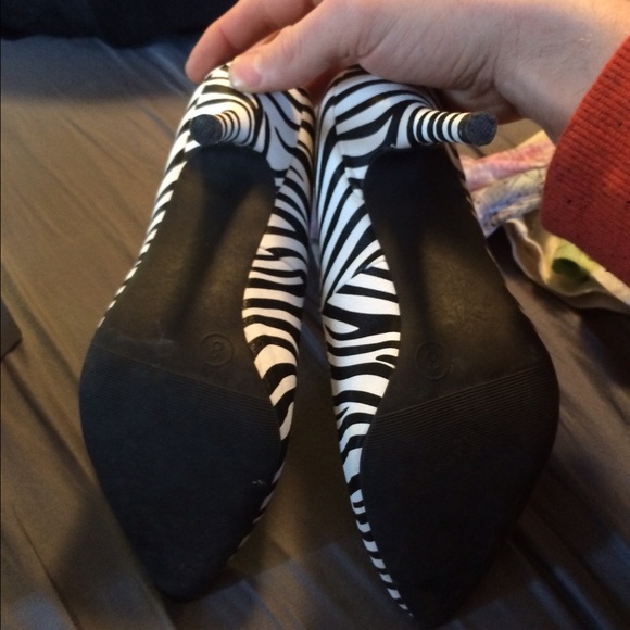 Stilettos - Picture 3 of 3