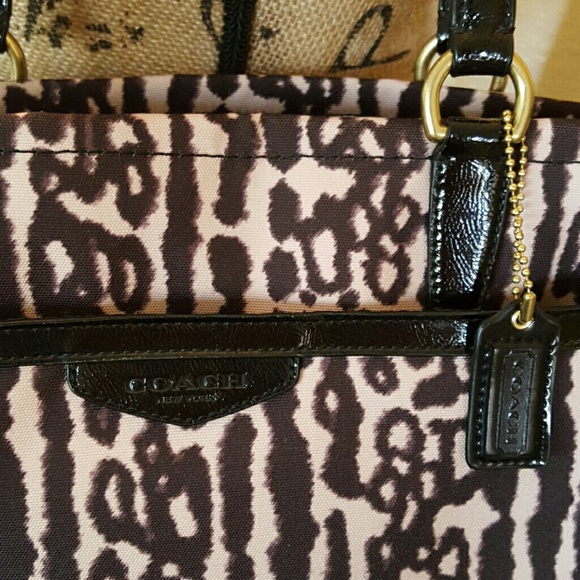 Authentic Coach bag - Picture 2 of 4