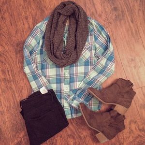 Hollister Loose Fit Flannel