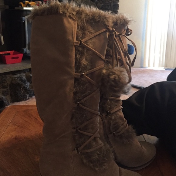 High heel boots - Picture 2 of 3