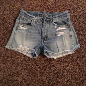 American eagle boyfriend shorts