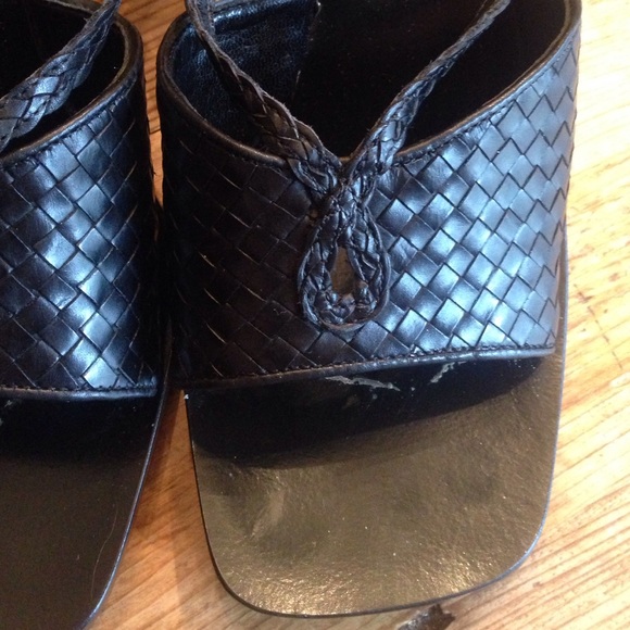 Ann Taylor  Black Woven Calf Sandals - Picture 4 of 4