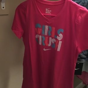 Nike tee