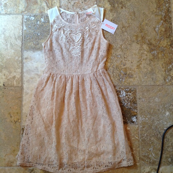 NWT TAN/cream lace dress