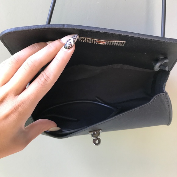 Statement Style tube Handbag bag w rubber handles - Picture 8 of 8