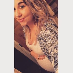 Meet your Posher, Olivia